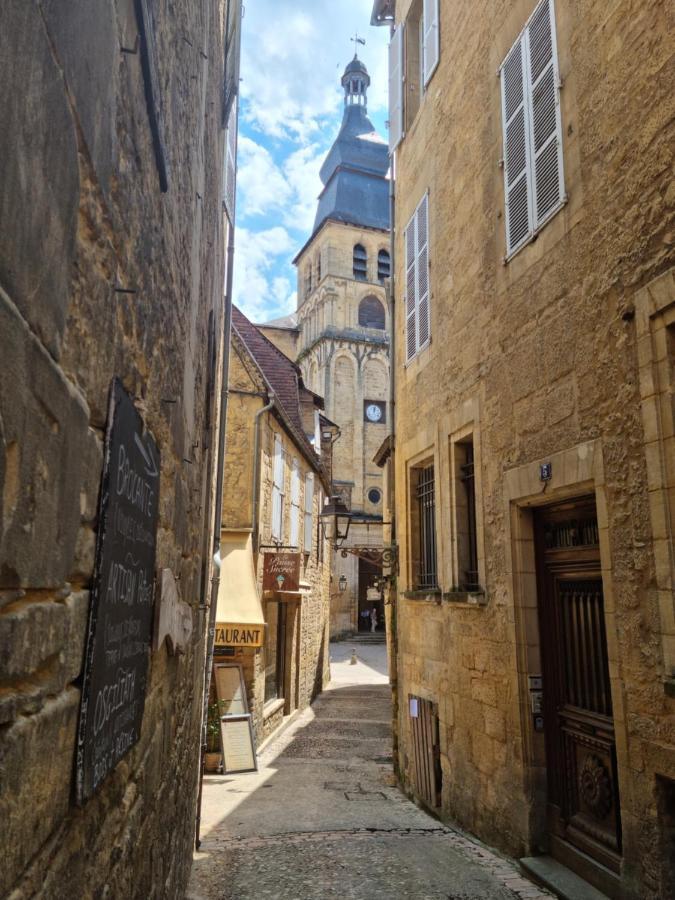 סרלה-לה קנדה La Maison De Lily Au Coeur De La Cite Medievale מראה חיצוני תמונה